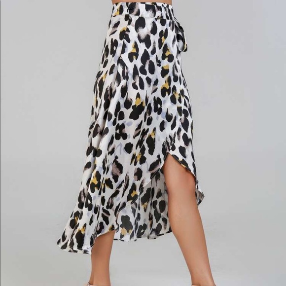 Leopard print skirt - Picture 3 of 4